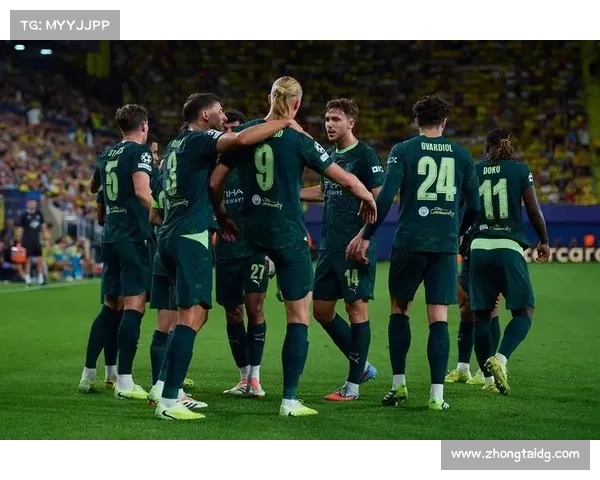 如何从视觉和氛围角度欣赏2021欧冠杯比赛场地的独特魅力